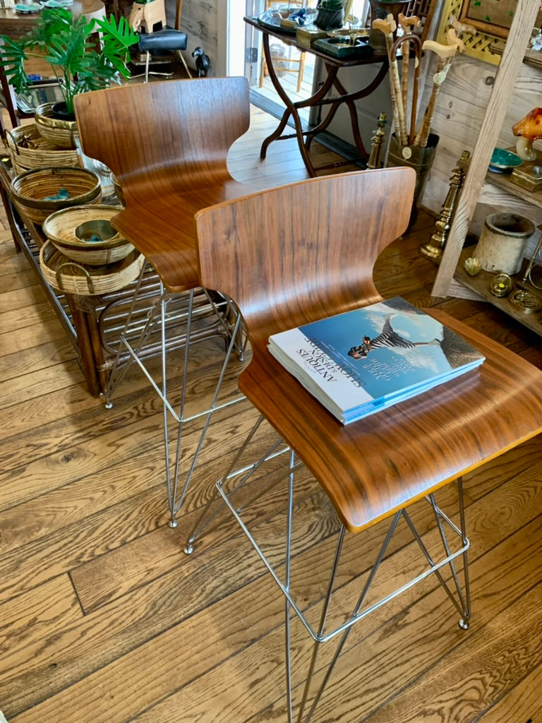 Eiffel bar online stools