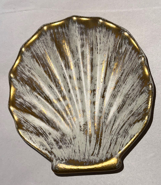 Royal Haeger Vintage Pottery Shell in Gold (22K) Tweed #178